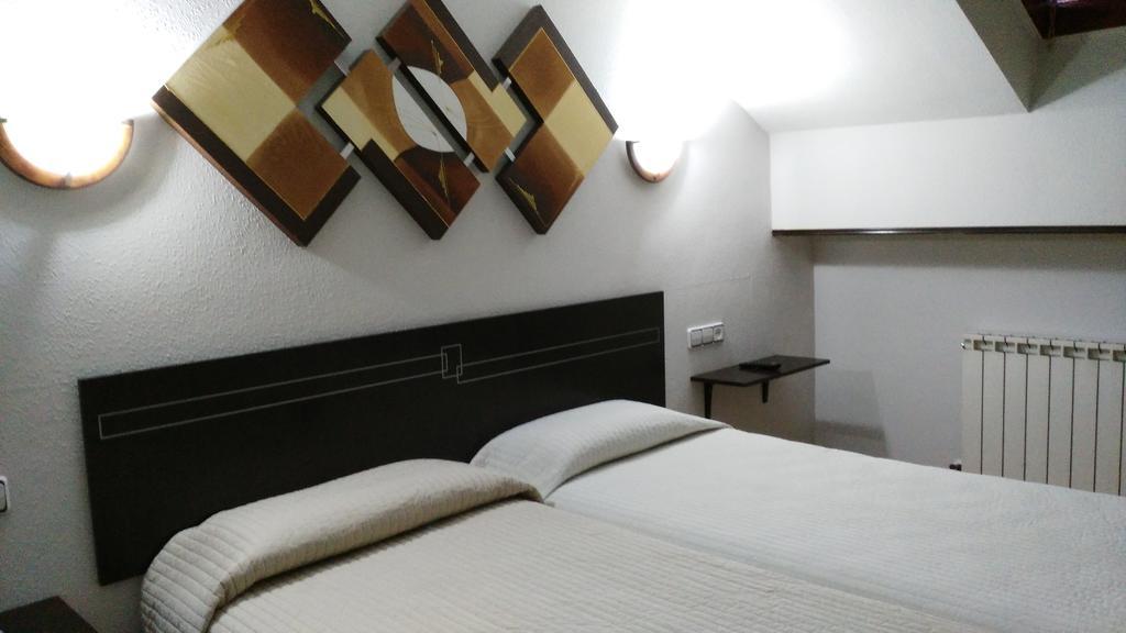 Hotel Santa Clara à Oviede Extérieur photo