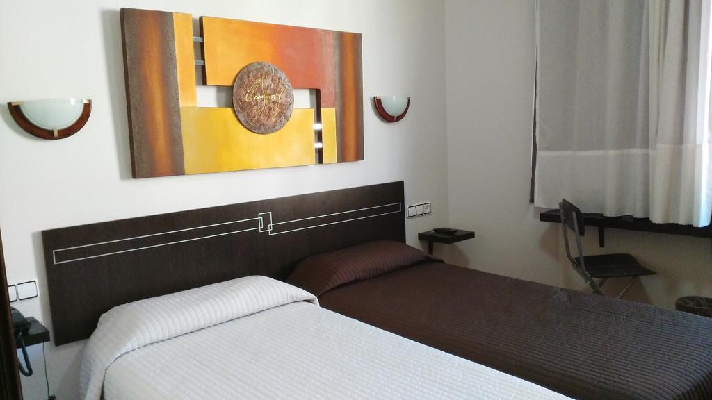 Hotel Santa Clara à Oviede Extérieur photo