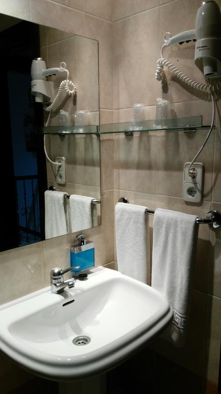 Hotel Santa Clara à Oviede Extérieur photo